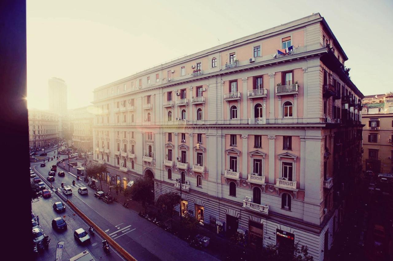 B&B Atmosfere Del Centro Storico Nápoly Kültér fotó