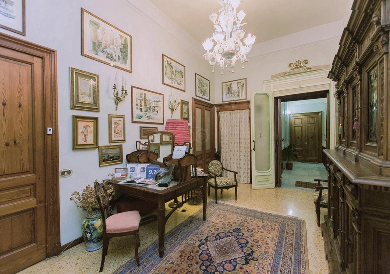 B&B Atmosfere Del Centro Storico Nápoly Kültér fotó